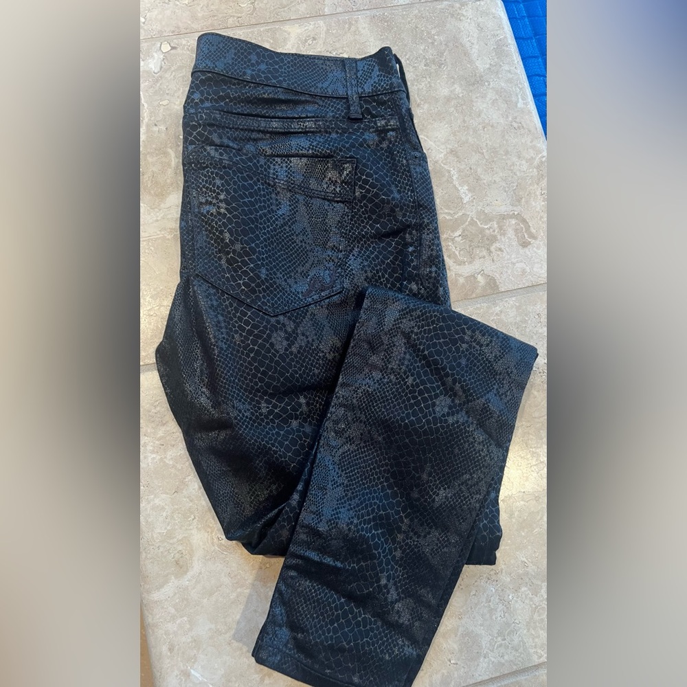 Express Black Snakeskin Jean leggings